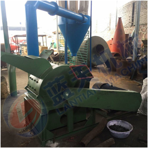 Sawdust crusher